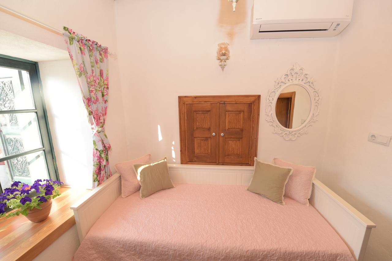 Ilya Konak Sirince Bed & Breakfast Selçuk Bagian luar foto