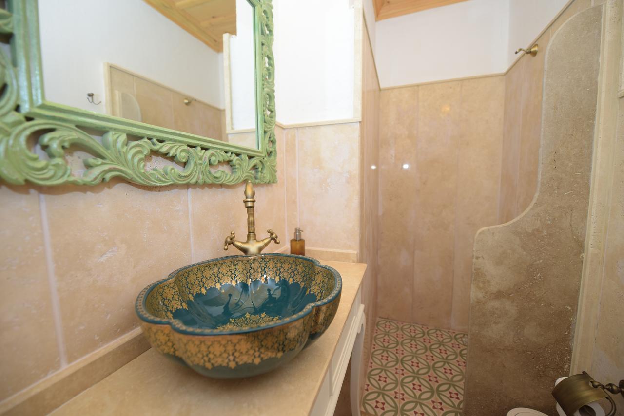 Ilya Konak Sirince Bed & Breakfast Selçuk Bagian luar foto