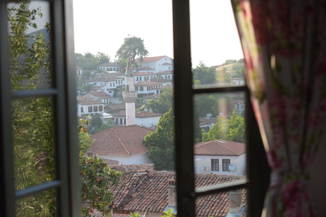 Ilya Konak Sirince Bed & Breakfast Selçuk Bagian luar foto